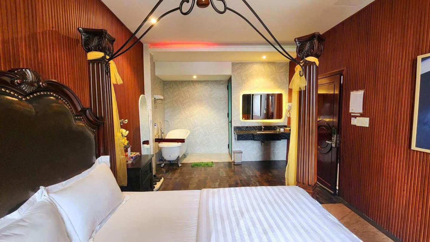 Khach San Nha Minh Hotel Cai Rang ภายนอก รูปภาพ