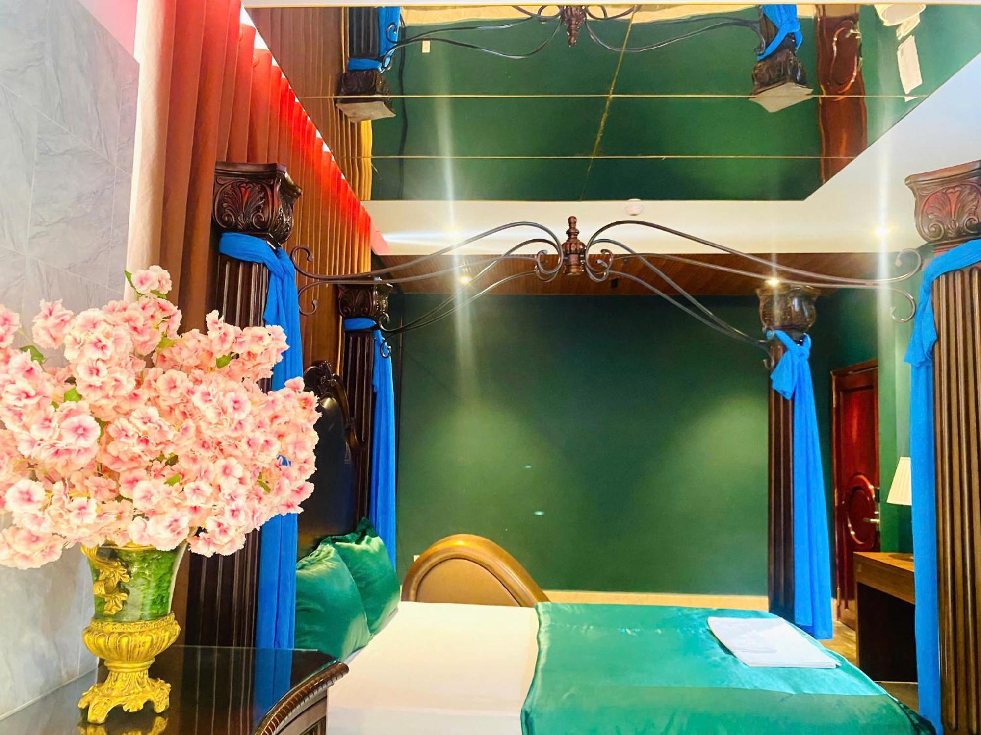 Khach San Nha Minh Hotel Cai Rang ภายนอก รูปภาพ