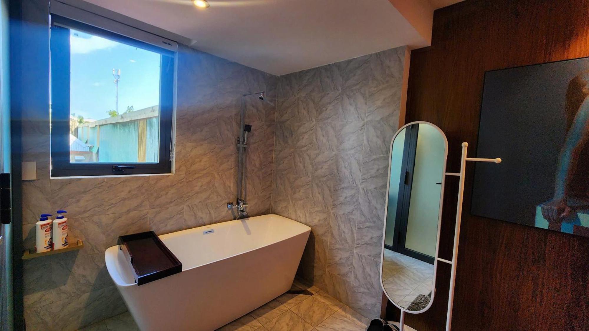 Khach San Nha Minh Hotel Cai Rang ภายนอก รูปภาพ