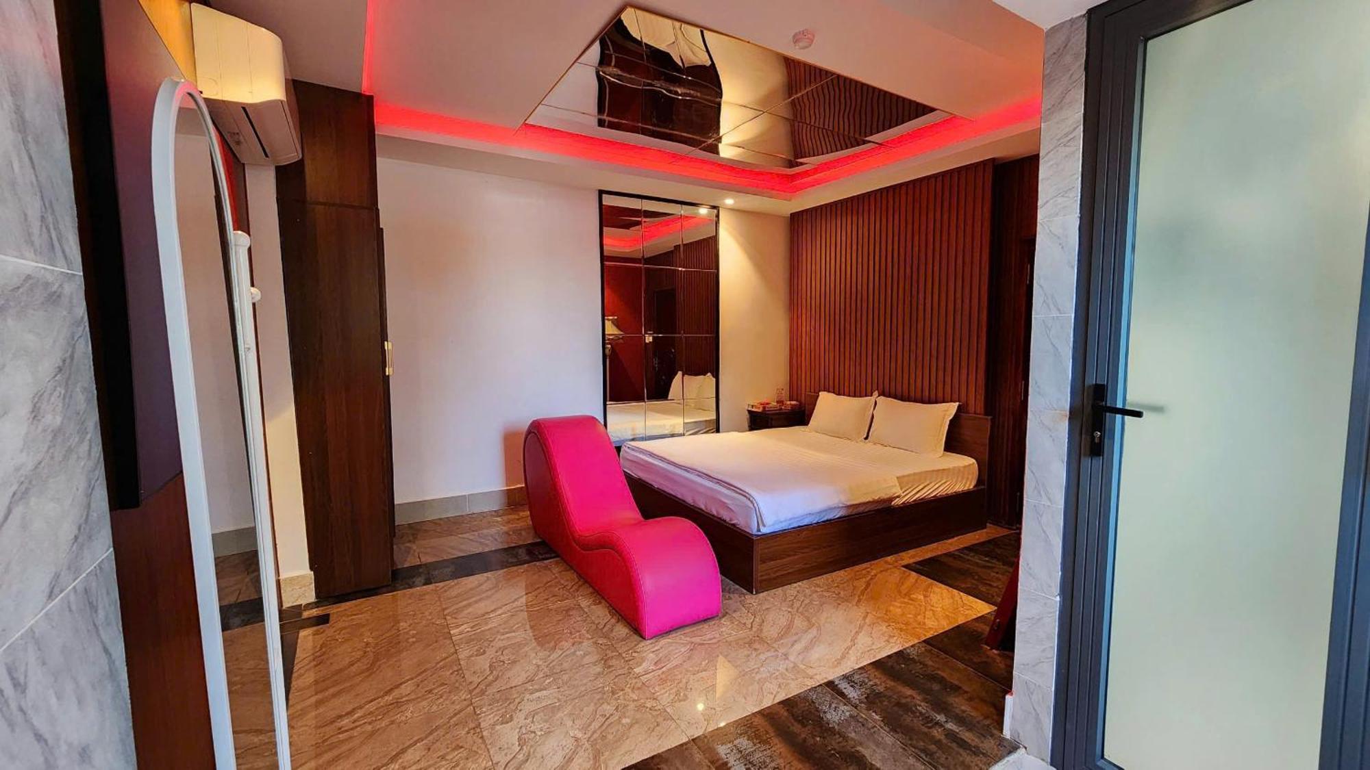Khach San Nha Minh Hotel Cai Rang ภายนอก รูปภาพ